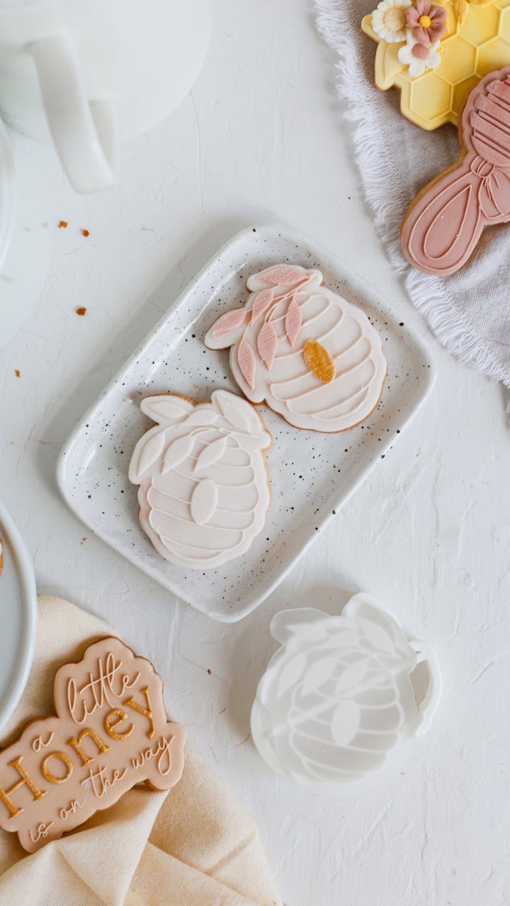 Alveare + stampino per biscotti