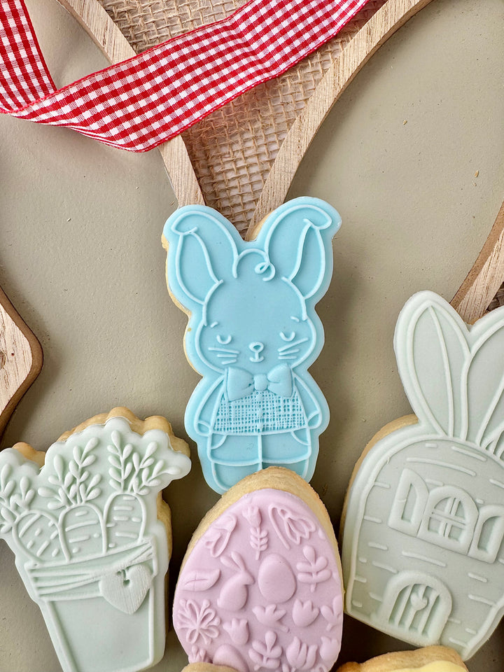 Easter rabbit with a bow + cookie cutter - stamp for sugar paste