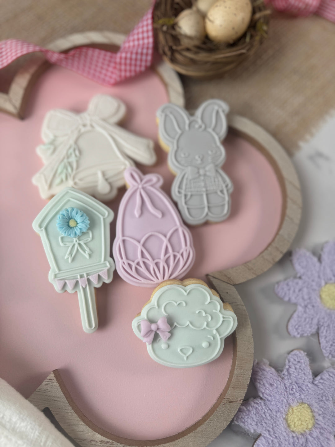 Easter rabbit with a bow + cookie cutter - stamp for sugar paste