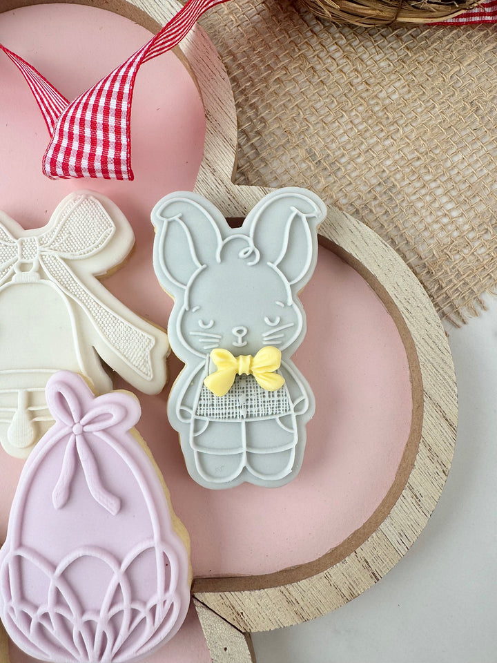 Easter rabbit with a bow + cookie cutter - stamp for sugar paste